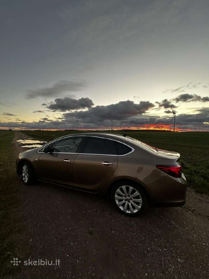 Opel astra 2013 - nuotraukos Nr. 5