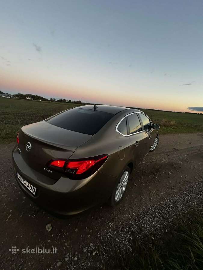 Opel astra 2013 - nuotraukos Nr. 6
