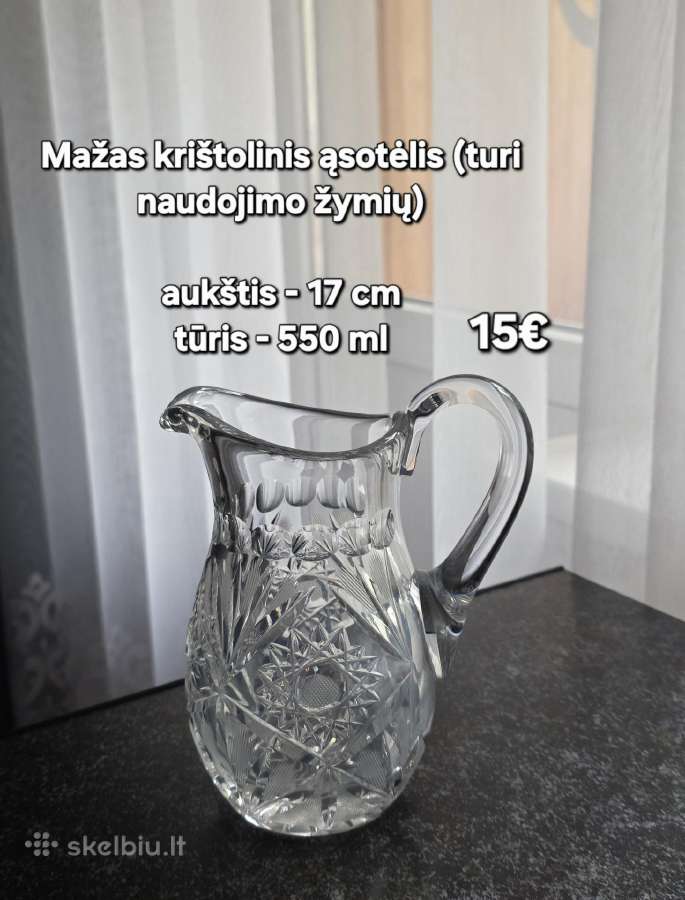 Vintažinis mažas krištolinis ąsotėlis