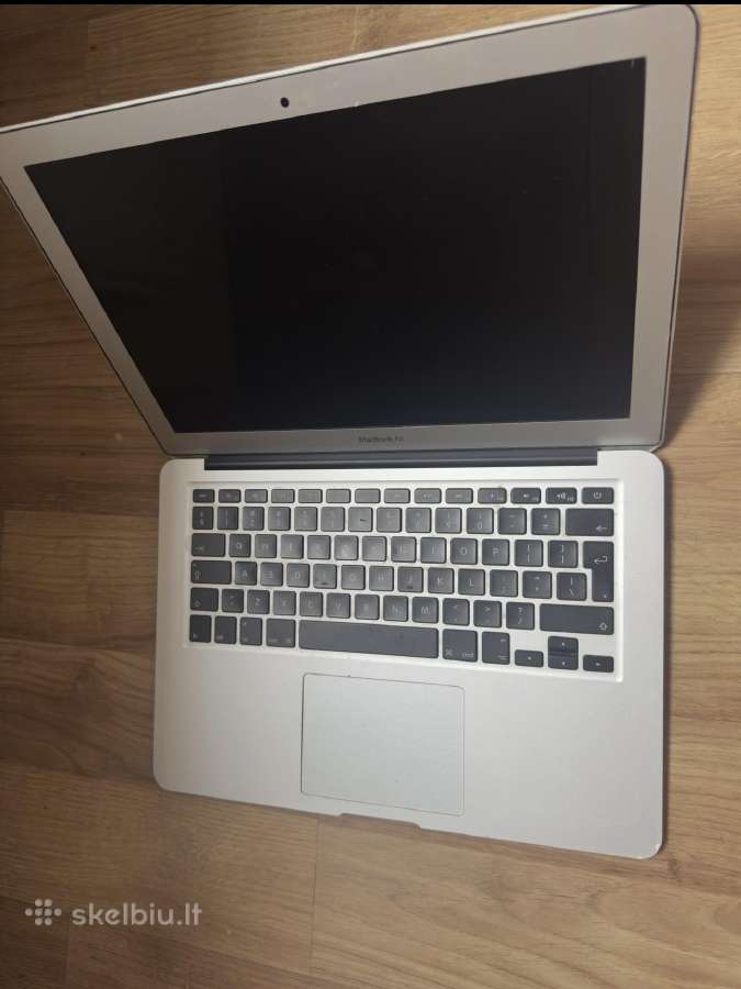 MacBook Air 13" (2017) – Skubiai / Viskas veikia