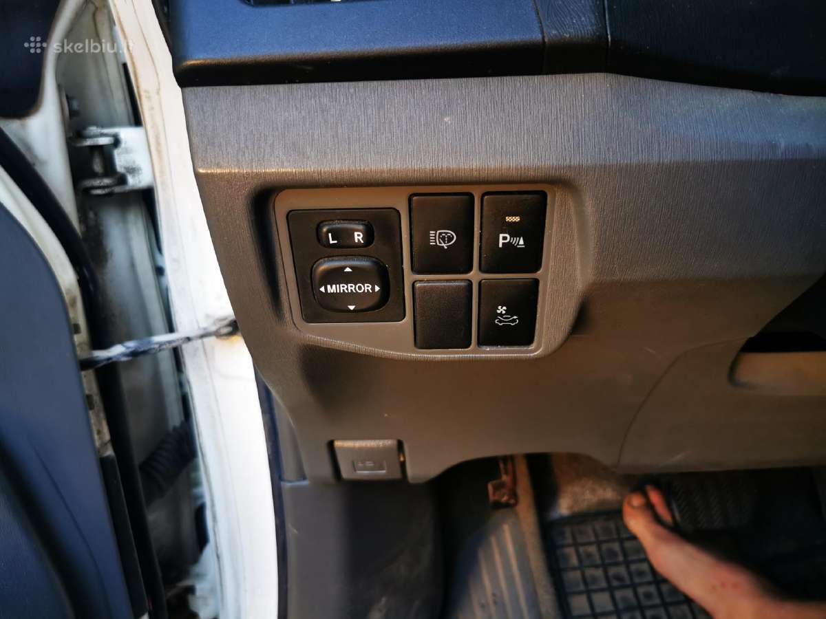 Toyota Prius 2011m - nuotraukos Nr. 9