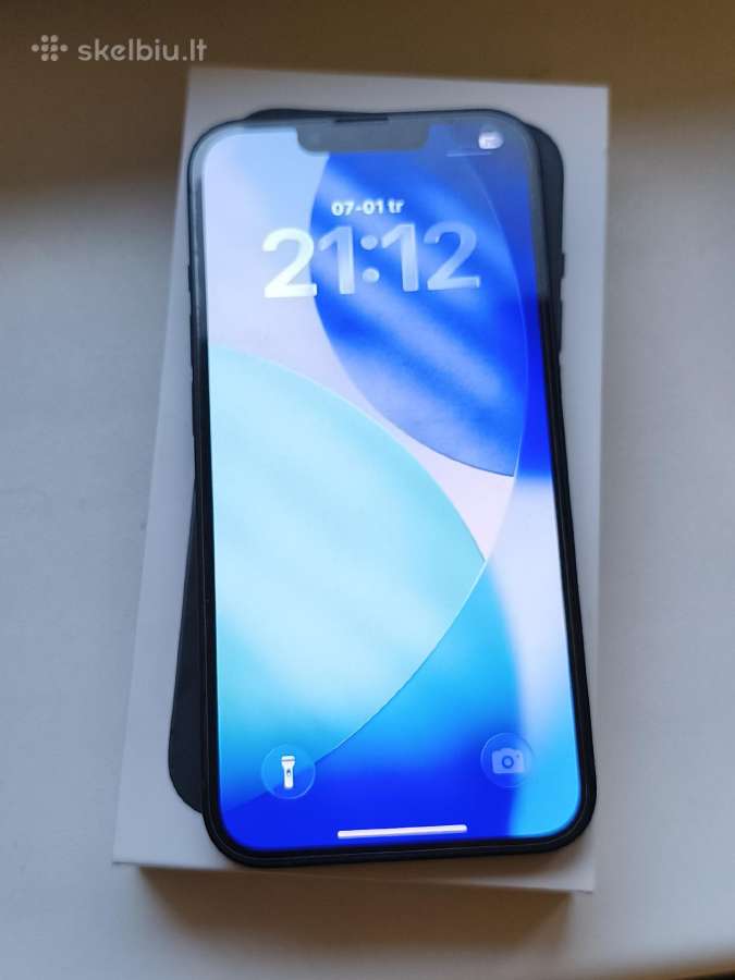 iPhone 13