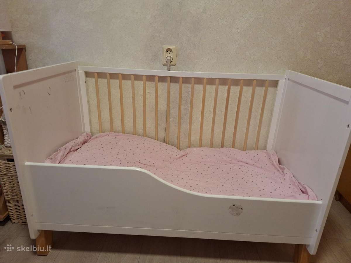 Dovanoju vaikišką lovelę vaikui iki 4metų