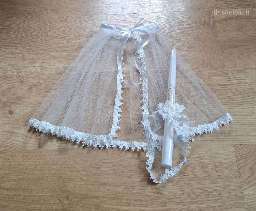 Rinkinys su nėriniais krikštynoms
