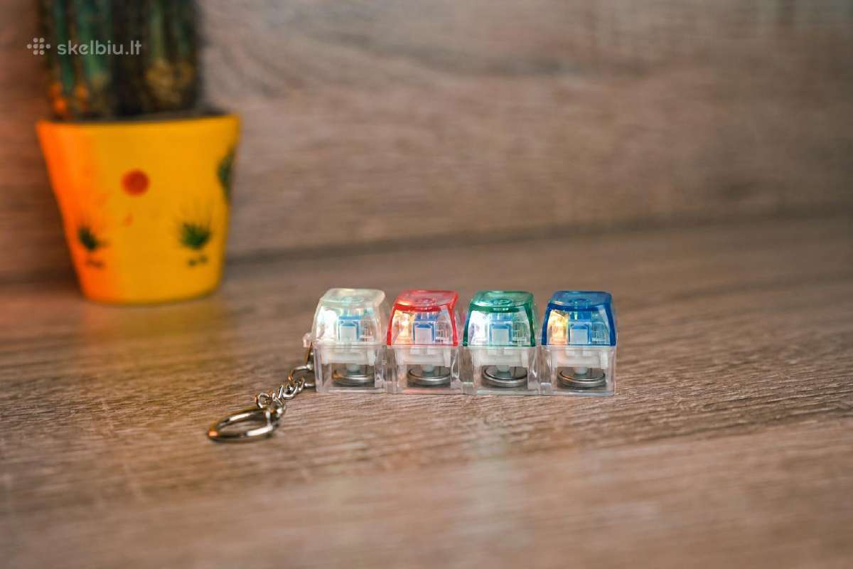 Šviečiantis klaviatūros pakabukas Fidget žaislas - nuotraukos Nr. 3