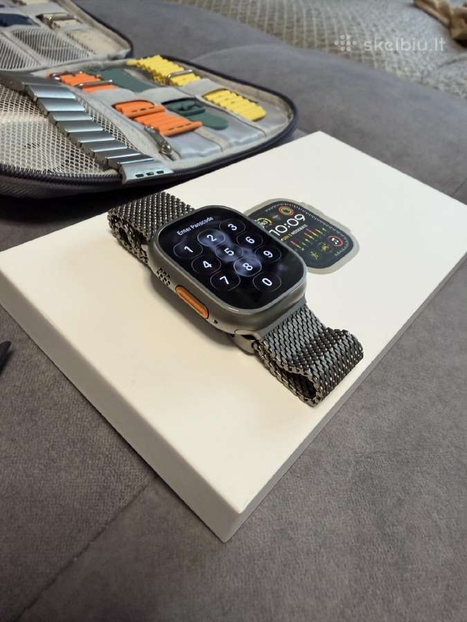 Apple watch Ultra 2 su milanese loop