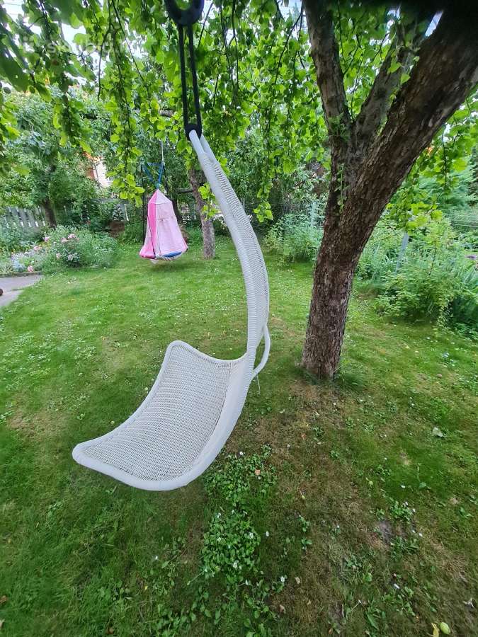 Stilinga, tvirta, patvari pakabinama lauko kėdė - nuotraukos Nr. 2