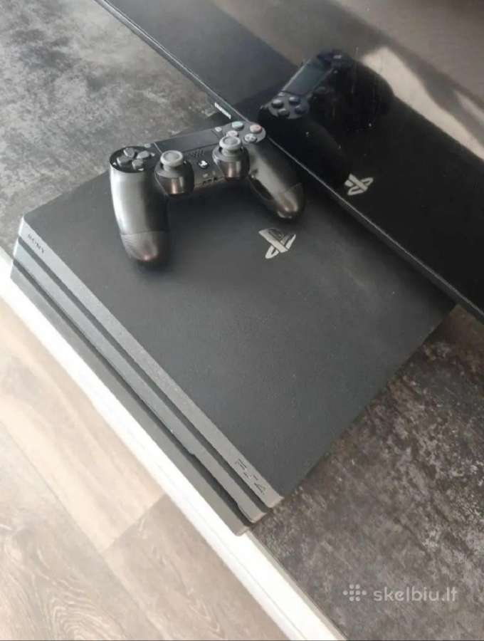 Ps4 pro 1trb