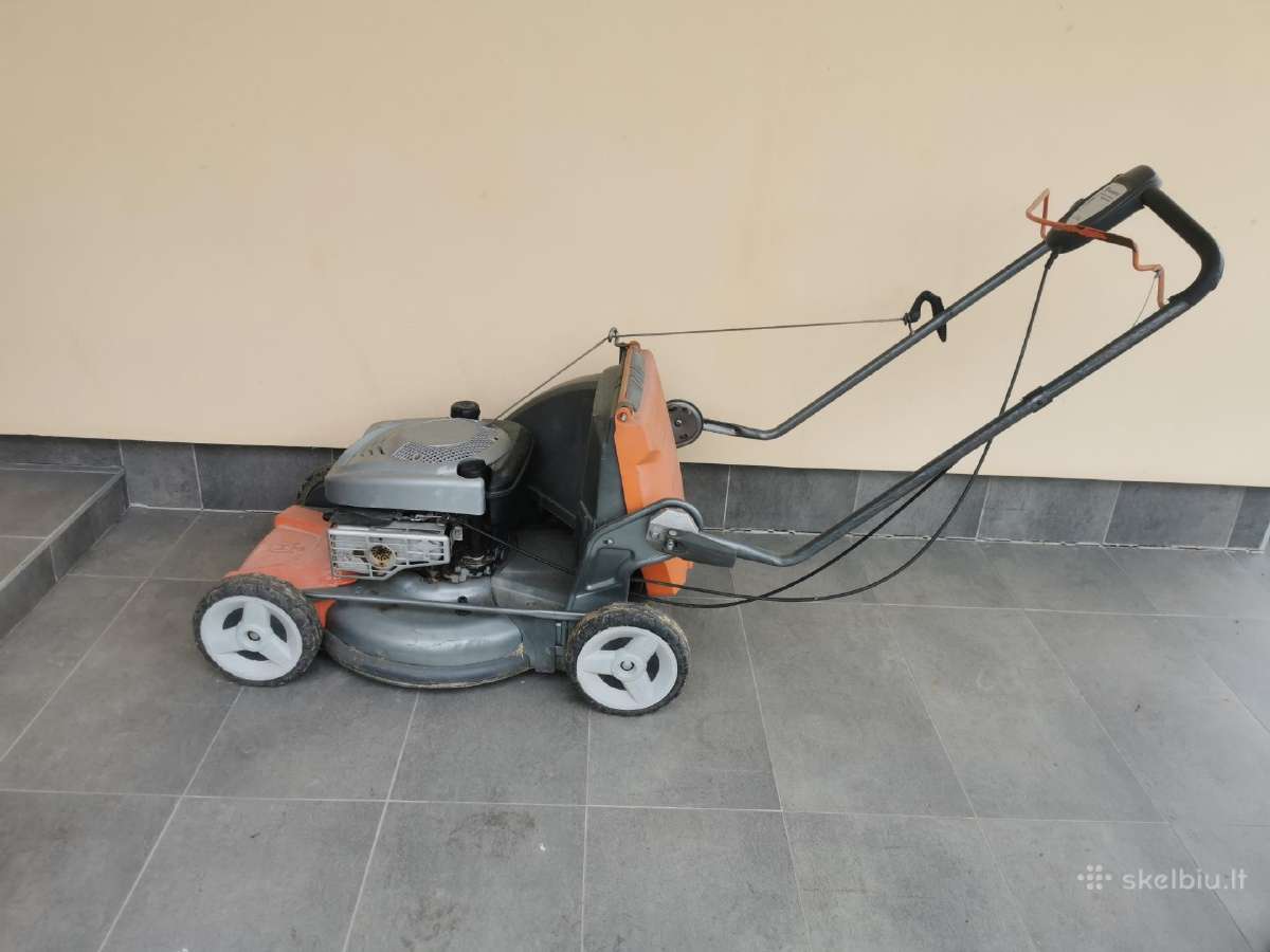 Patikima savaeigė Husqvarna vejapjovė (Briggs)