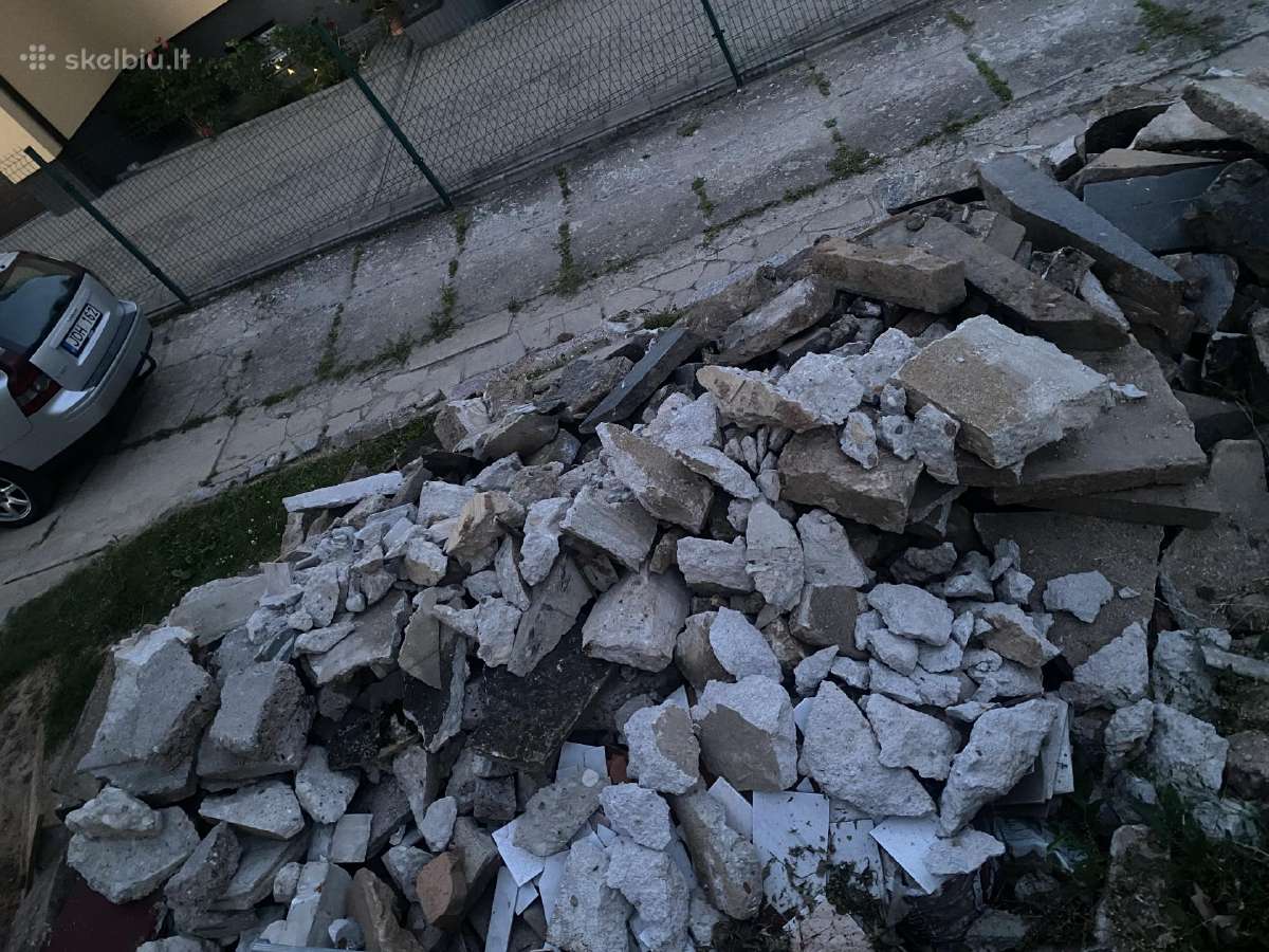 Gruzas dovanoju prisidesiu € išvezant Lapiu sen - nuotraukos Nr. 3
