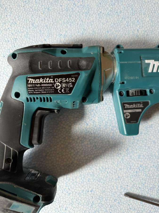 Trikojis stovas Makita 1,3-2m - nuotraukos Nr. 7
