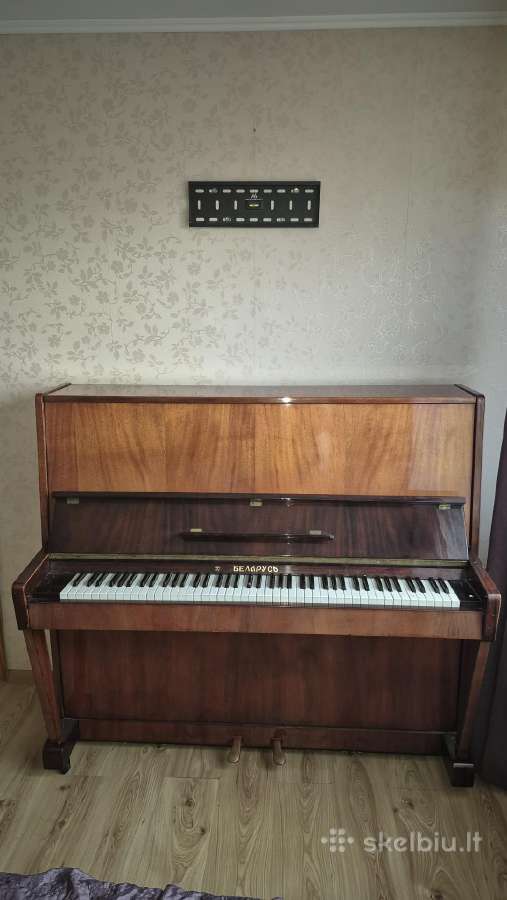 Parduodmas pianinas Belarus