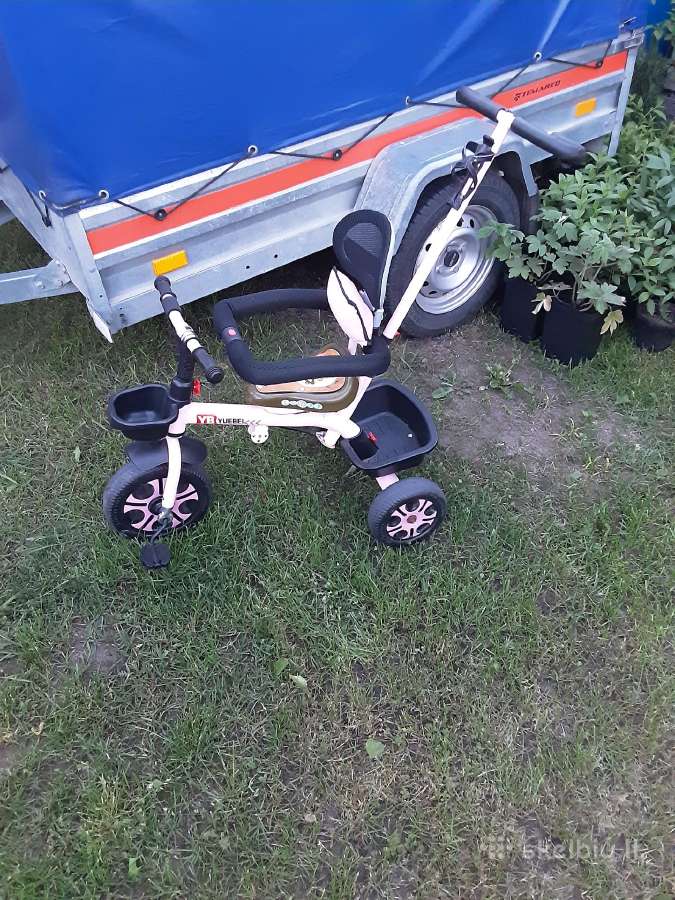 Vaikiskas triratukas.