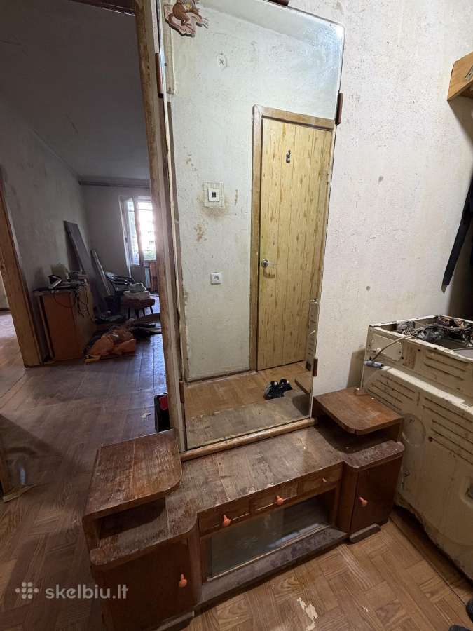 Antikvarinis Kosmetinis staliukas su veidrodžiu