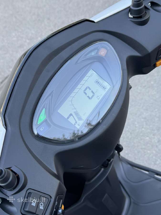 Yamaha Cygnus 49cc 3kw Pristatome per 3valandas - nuotraukos Nr. 4