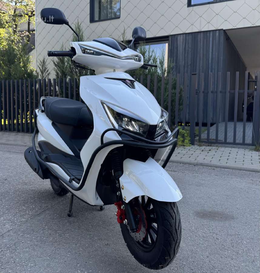 Yamaha Cygnus 49cc 3kw Pristatome per 3valandas - nuotraukos Nr. 16