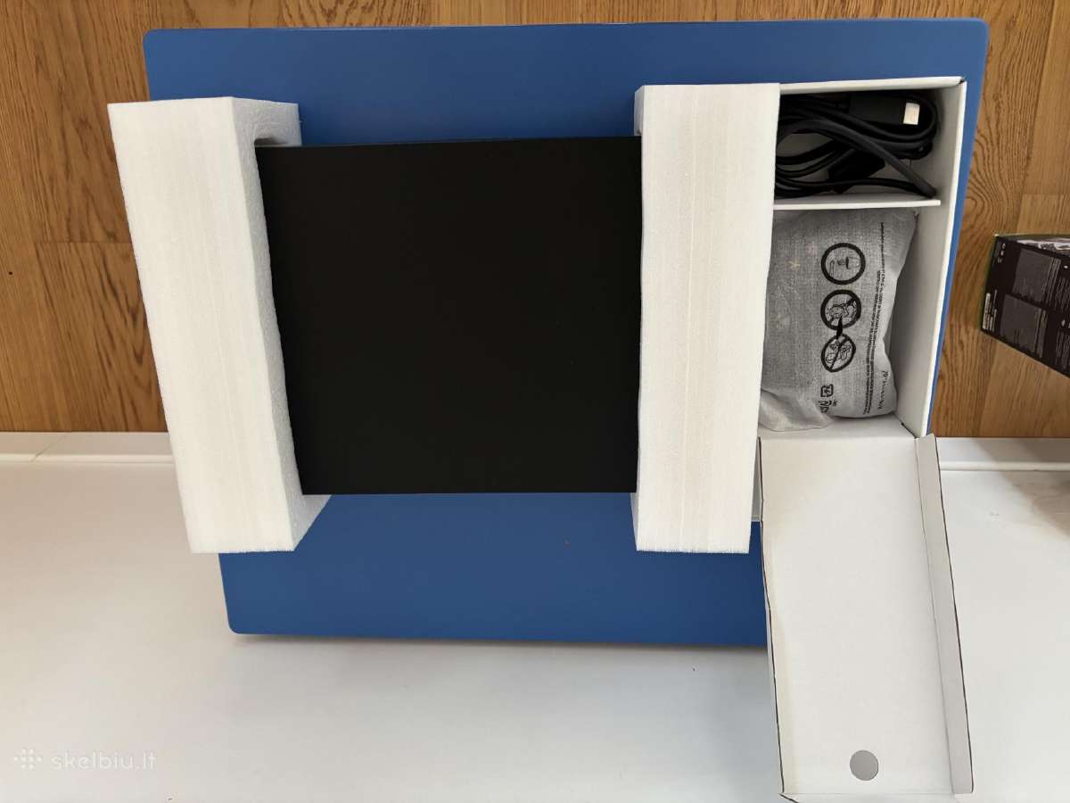 Puikios būklės Xbox One X 1tb - nuotraukos Nr. 2