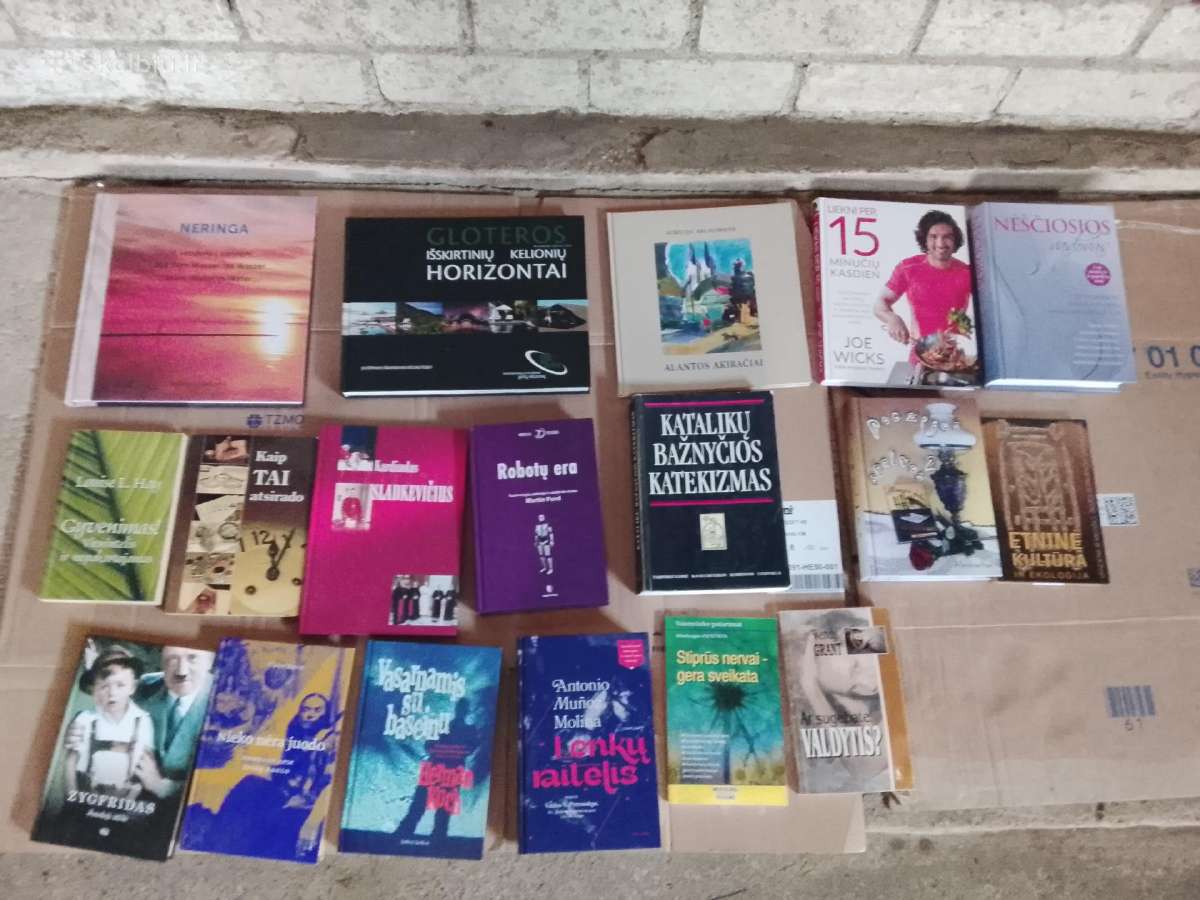 Knygos po 1.50€