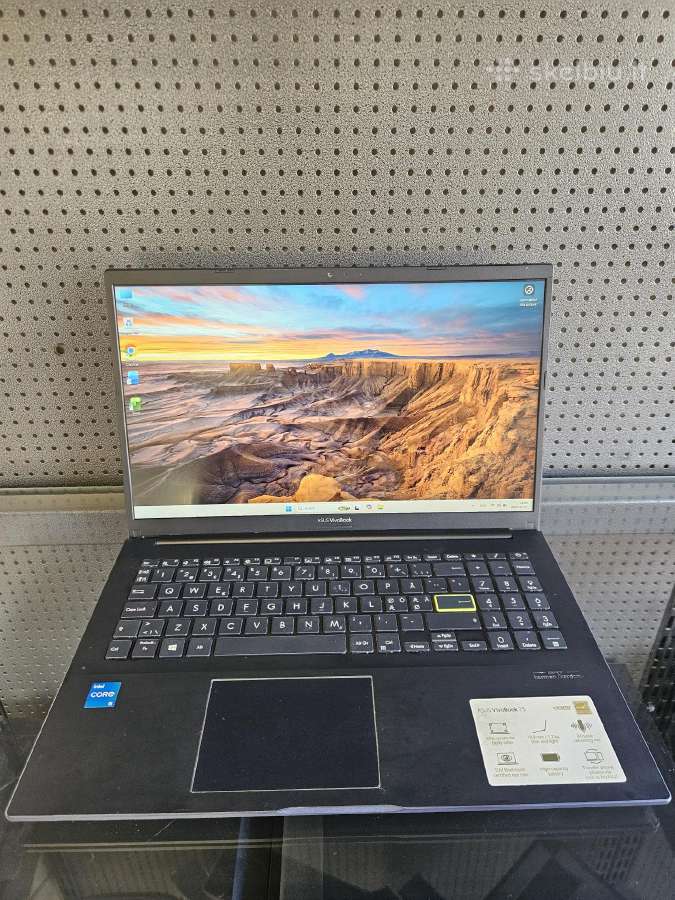 Asus Vivobook/ 15.6"fhd/ i5-1135g7/ 8ram/ 256 SSD