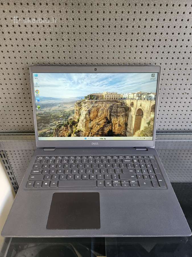 Dell Latitude/15.6" Fhd/i5-10210u/8ram/256ssd