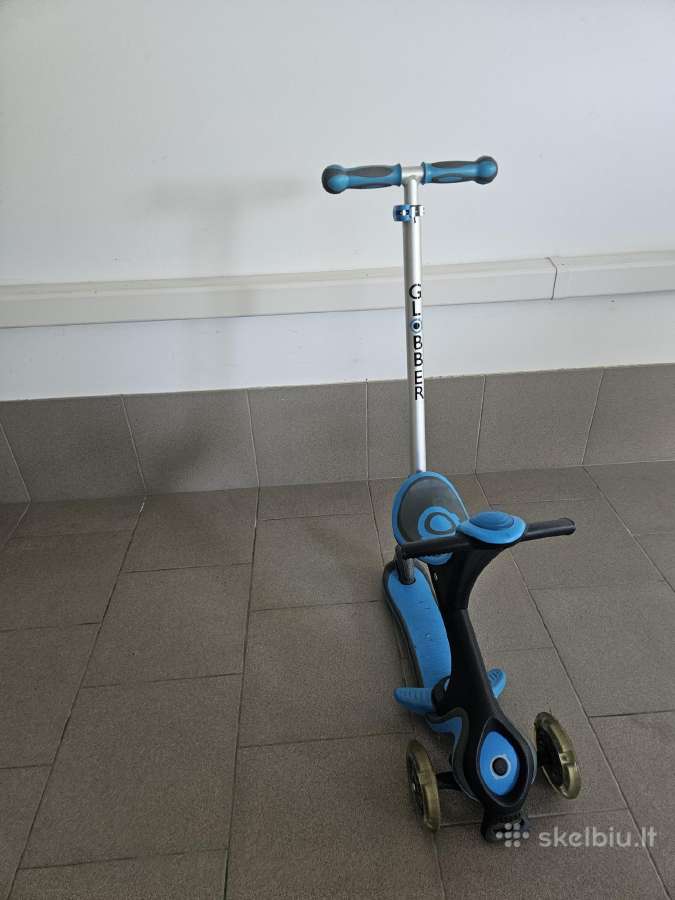 Triratis paspirtukas Globber Go-up Deluxe Lights