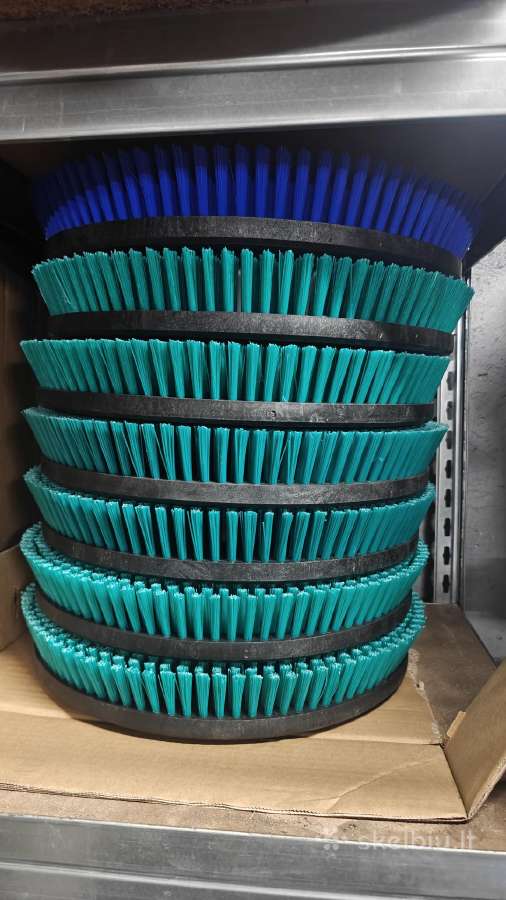 Atsarginės detalės grindų plovimo šveitimo mašinom