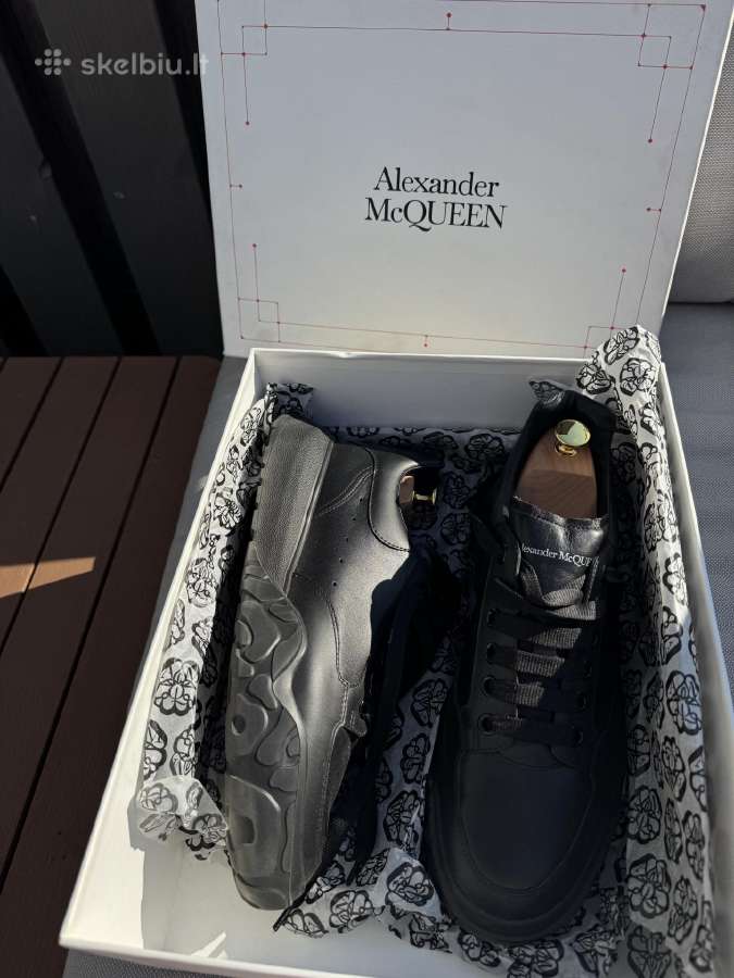 Alexander Mcqueen