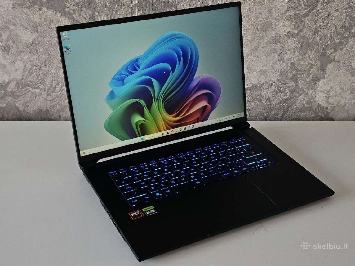 Gigabyte Aero X16 / Rtx 5060 / Ryzen Ai 7 / 32gb