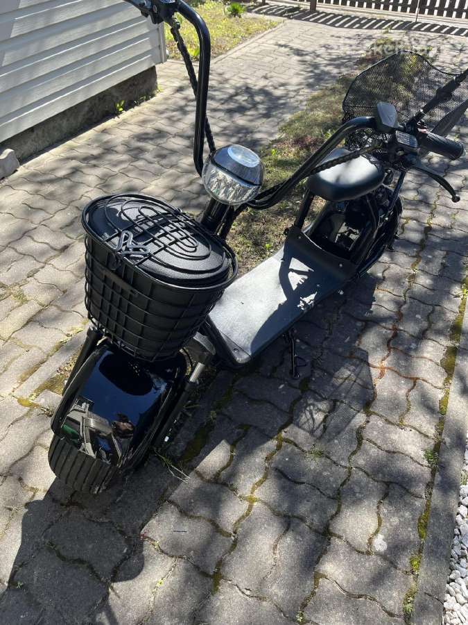Parduodami du naudoti elektriniai čioperiai