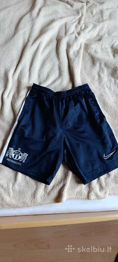 Nike šortai 12-13 metų - nuotraukos Nr. 2