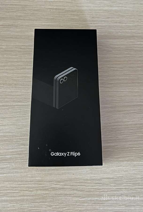 Samsung Galaxy Z Flip6 silver shadow