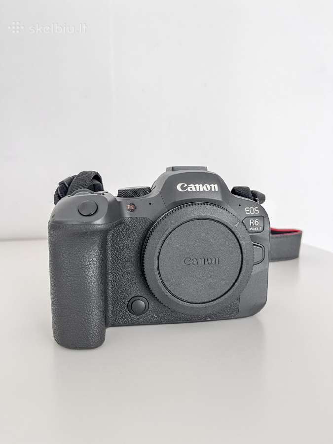 Canon R6 Mark II