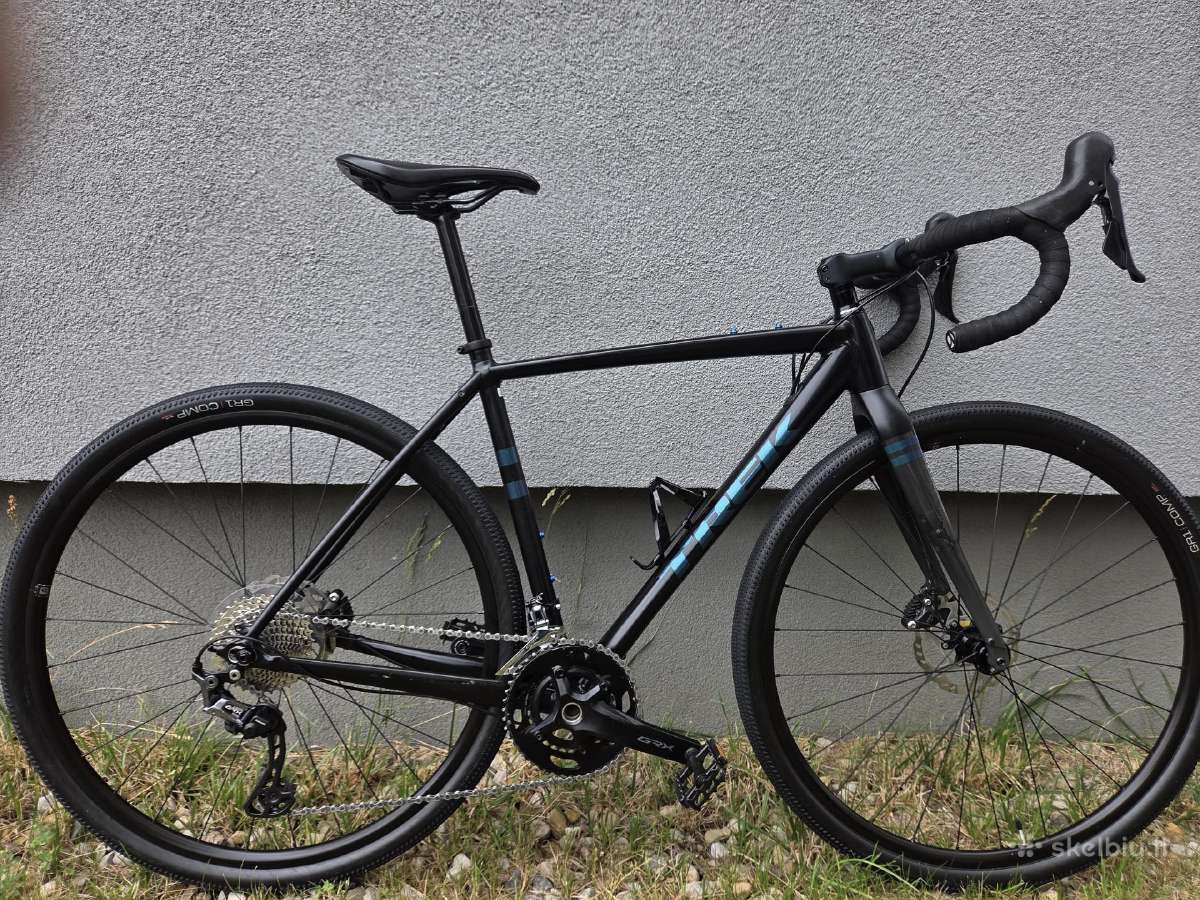 Trek Gravel M
