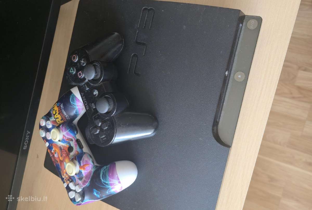 Parduodu PS3 slim 500gb.