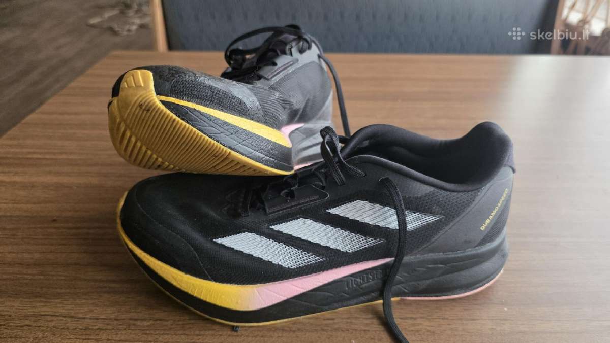 Adidas Light Strike