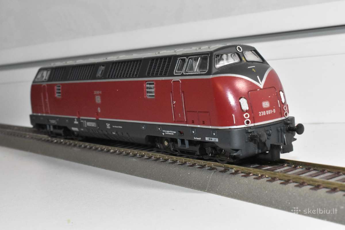 Lima dyzelinis lokomotyvas V 230 - nuotraukos Nr. 3