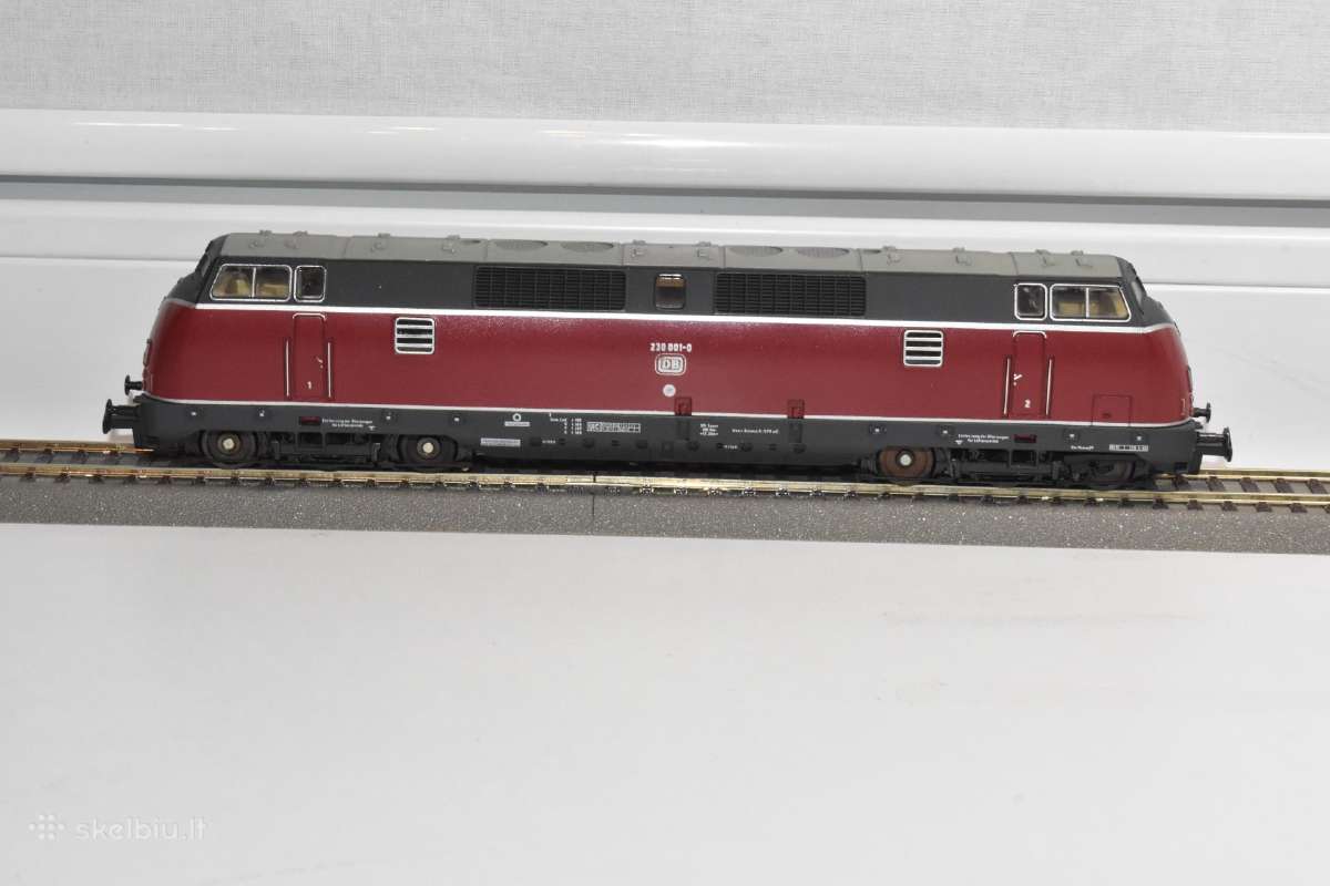 Lima dyzelinis lokomotyvas V 230 - nuotraukos Nr. 4