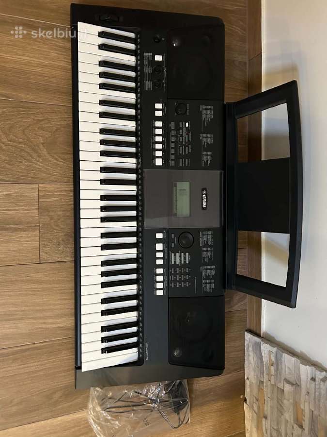 Yamaha psr e423