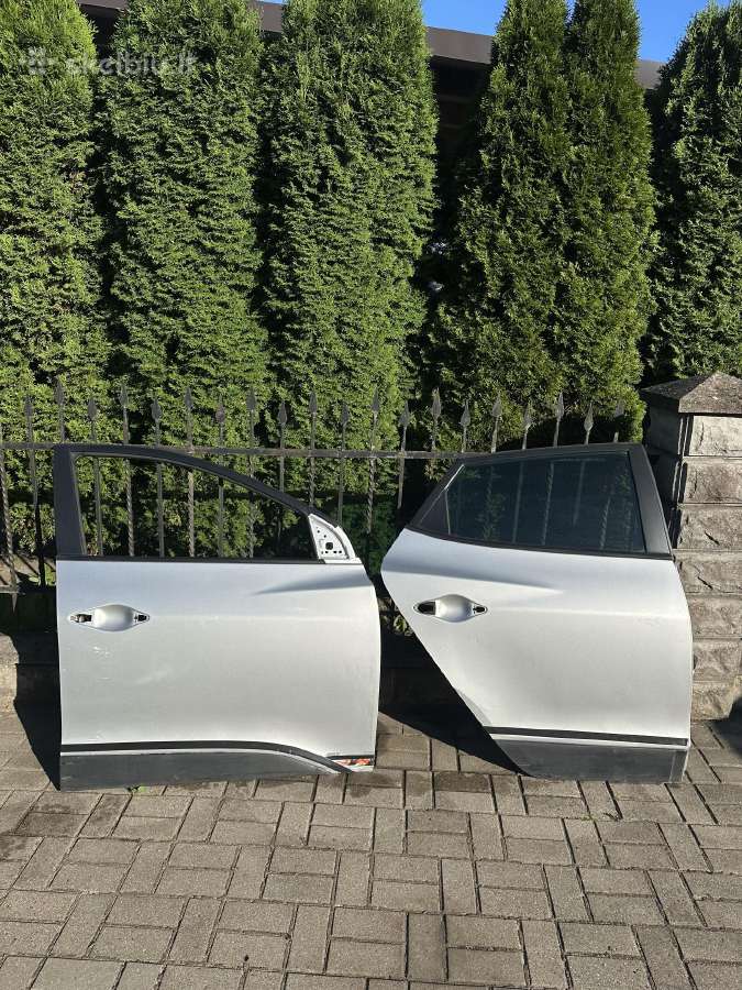 Hyundai keleivio pusės durys