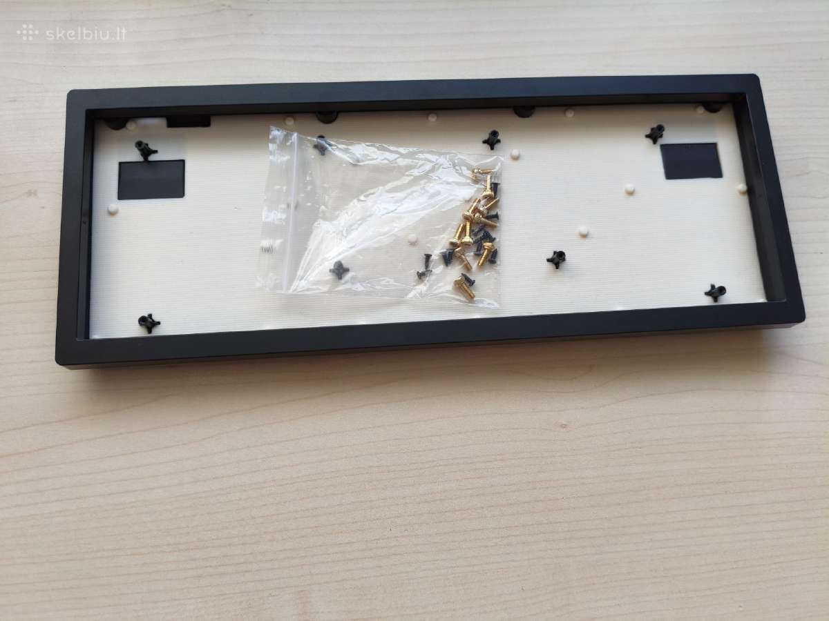 Parduodu keychron v4 Klaviatūros korpusą
