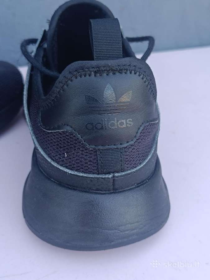 Adidas kedai - nuotraukos Nr. 7