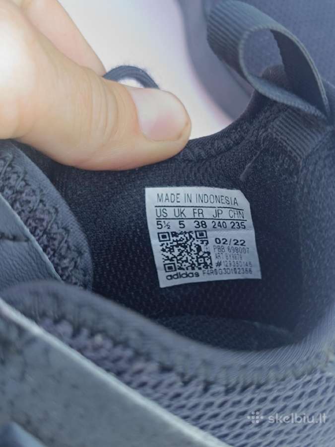 Adidas kedai - nuotraukos Nr. 9