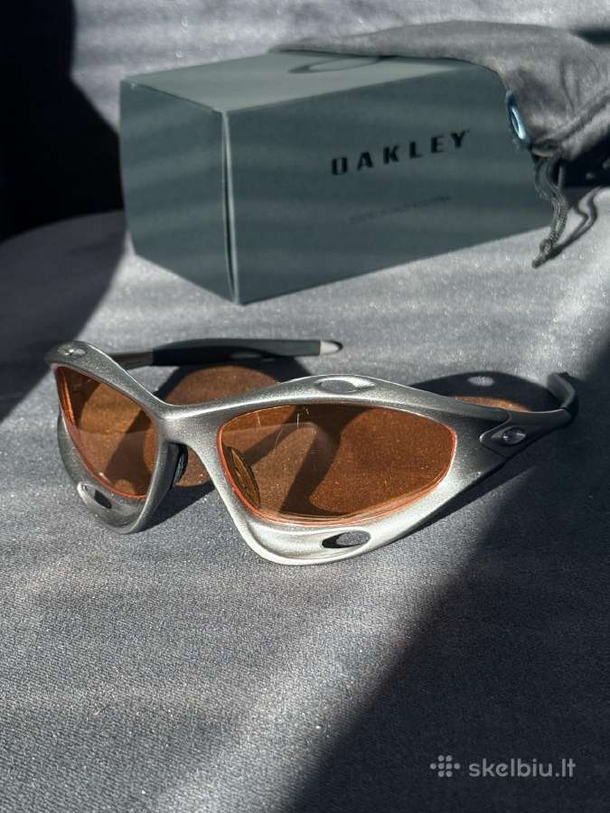 Oakley kolekcija