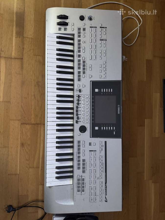 Yamaha tyros 4