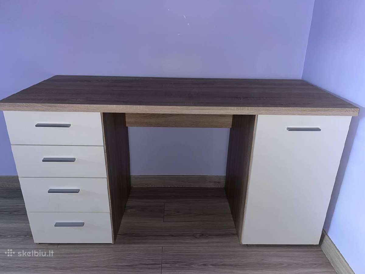 Rašomasis stalas