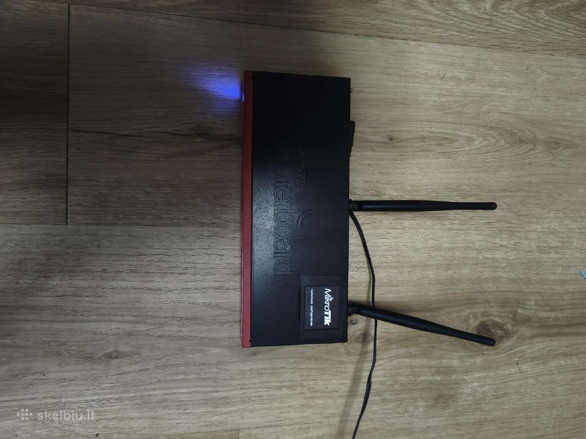 Mikrotik Routerboard maršrutizatorius.