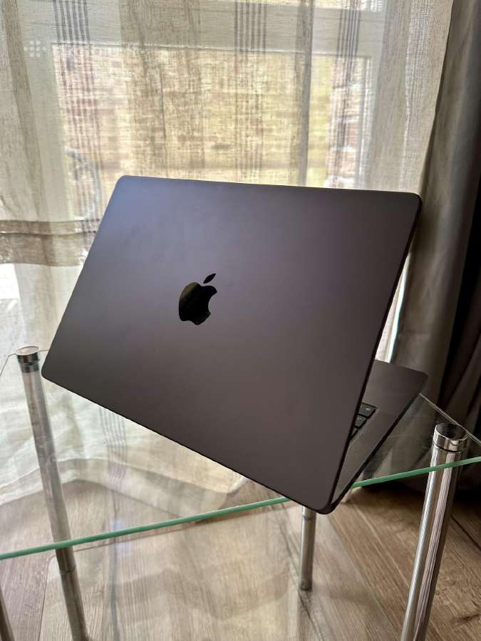 MacBook Pro 14 M5 Pro 24 GB RAM 1 TB SSD