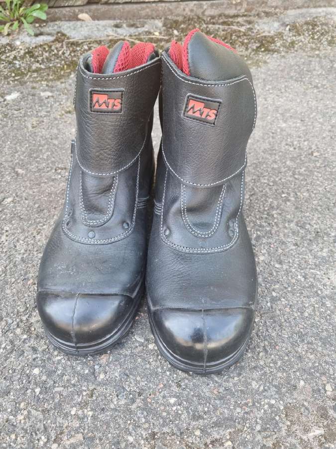 Mts darbiniai batai