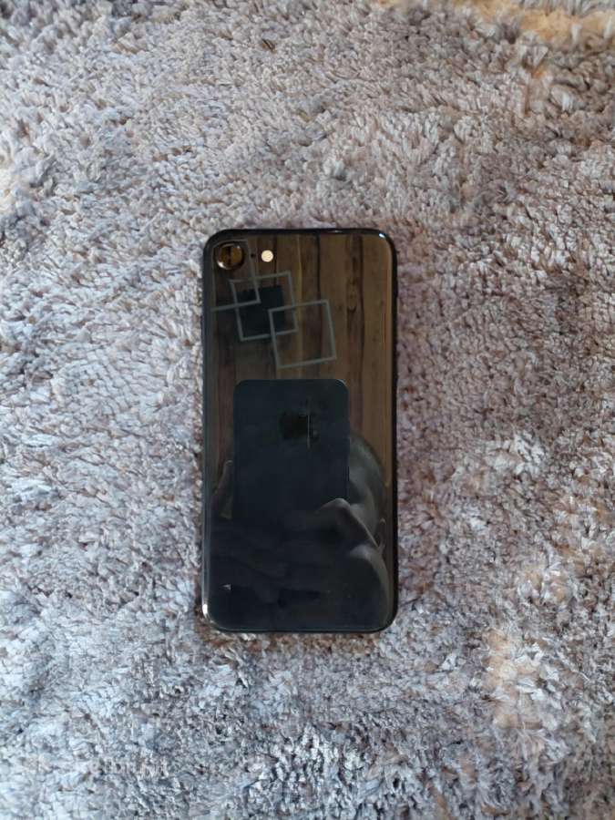 iPhone Se (2022) 64gb + dėkliukas - nuotraukos Nr. 2