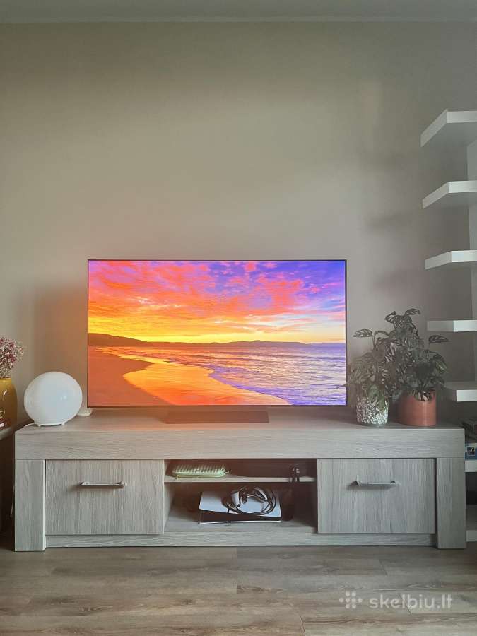 TV staliukas/spintelė